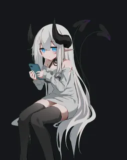 anime girl (centered to right horn/hairline) white custom crosshair